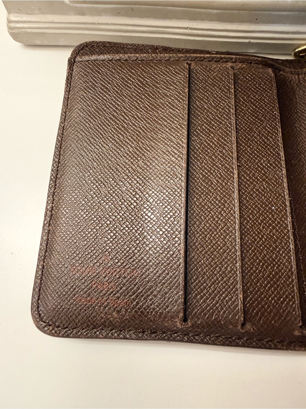 AUTHENTIC LOUIS VUITTON- DAMIER EBENE COMPACT ZIP WALLET - Picture 4 of 7
